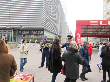 Sfaturi de la poliţiştii constănţeni pentru doamne şi domnişoare